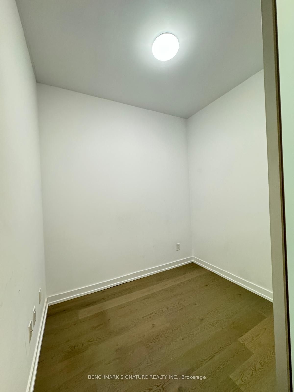 488 University Ave, unit 2315 for rent - image #4