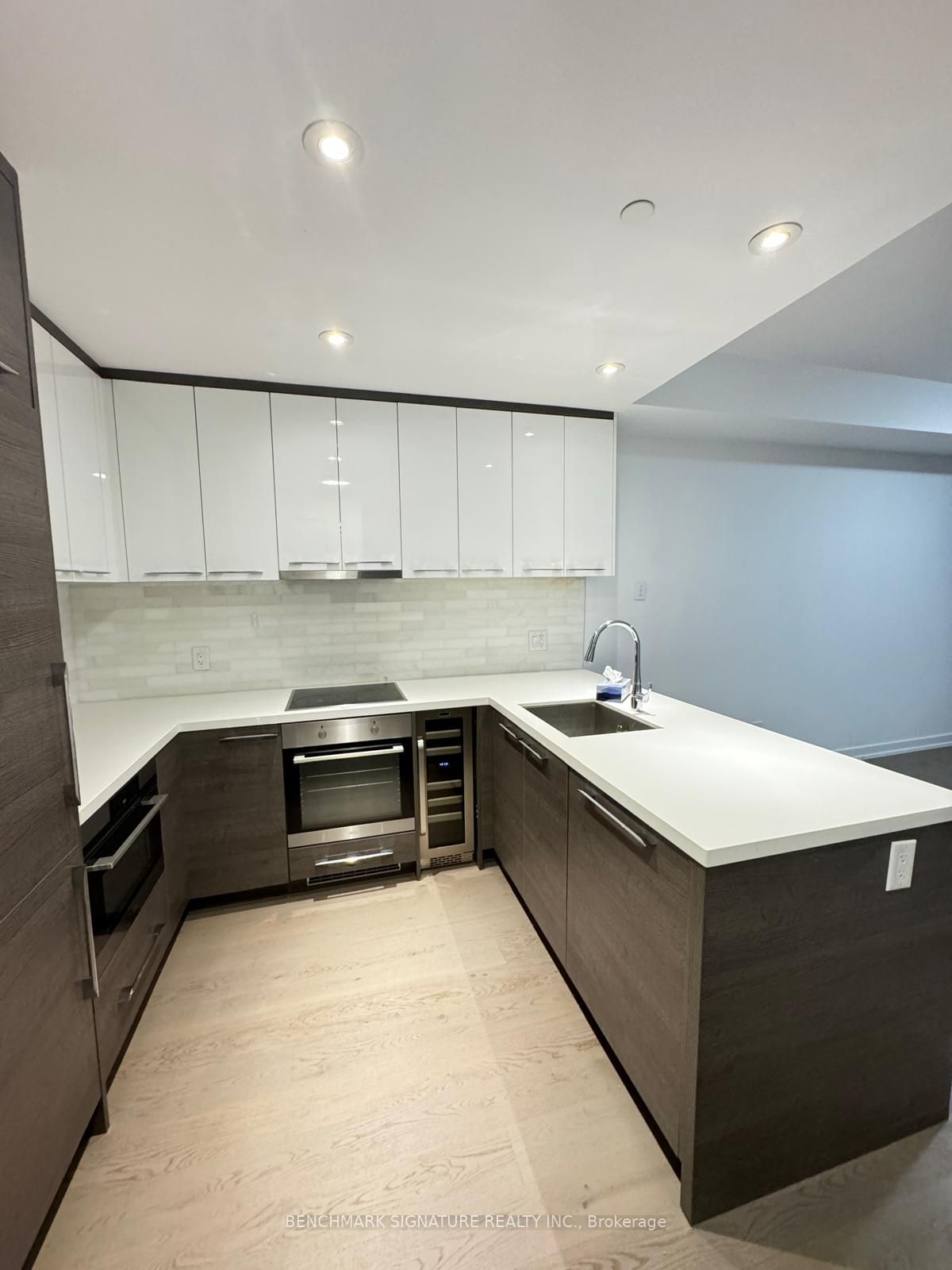 488 University Ave, unit 2315 for rent - image #9