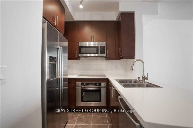 35 Balmuto St, unit 1505 for rent - image #5