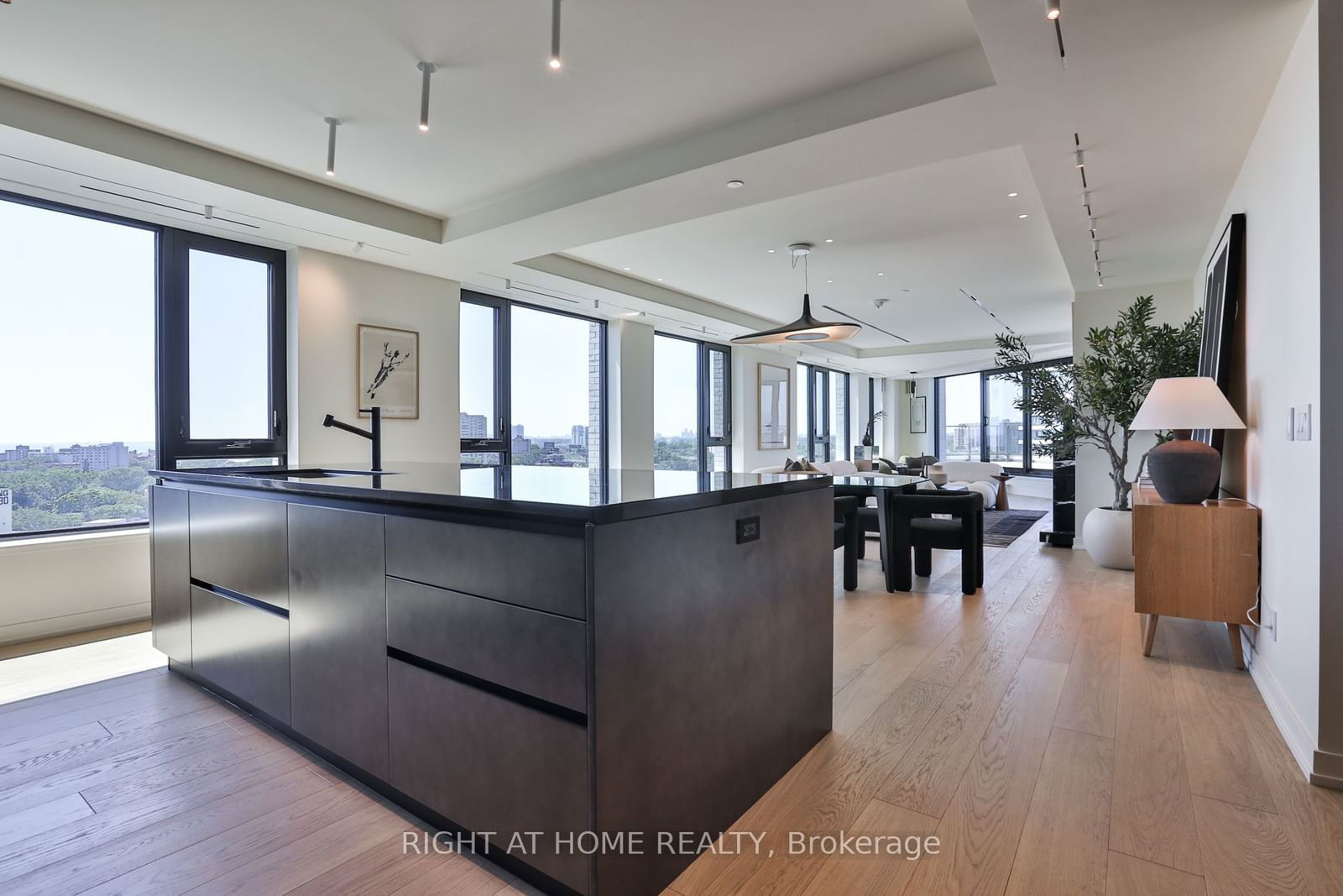 200 Sudbury St, unit 1302 for sale