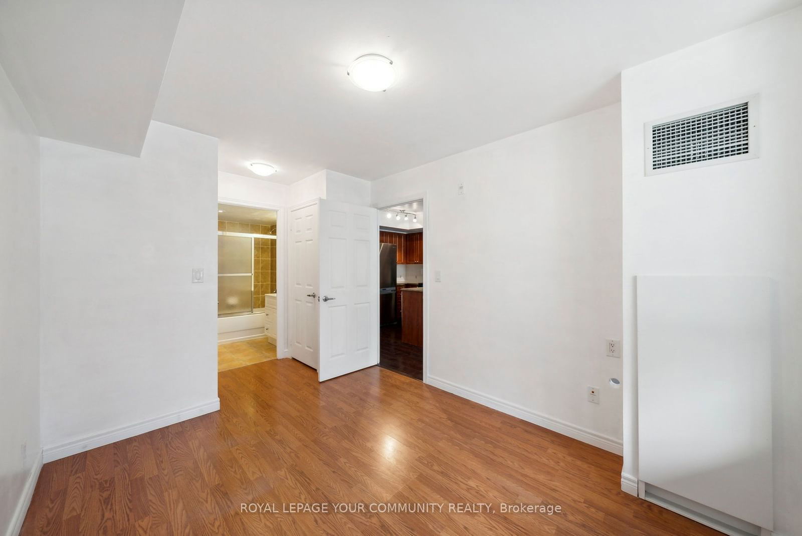 225 Wellesley St E, unit 407 for sale