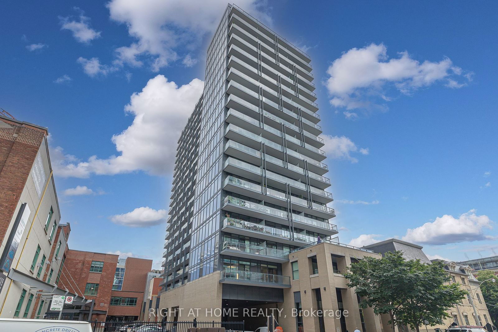 105 George St, unit 1306 for sale - image #1