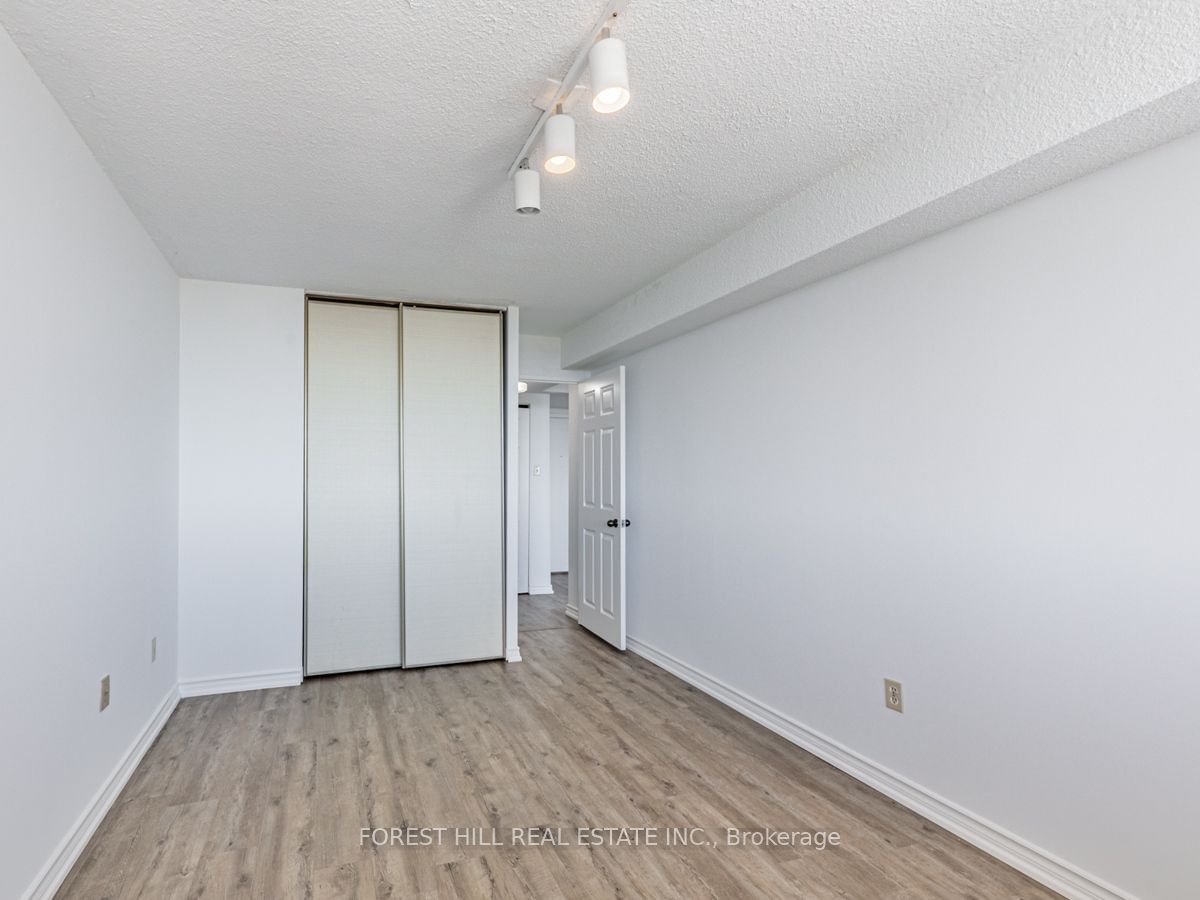 3000 Bathurst St, unit 1607 for rent