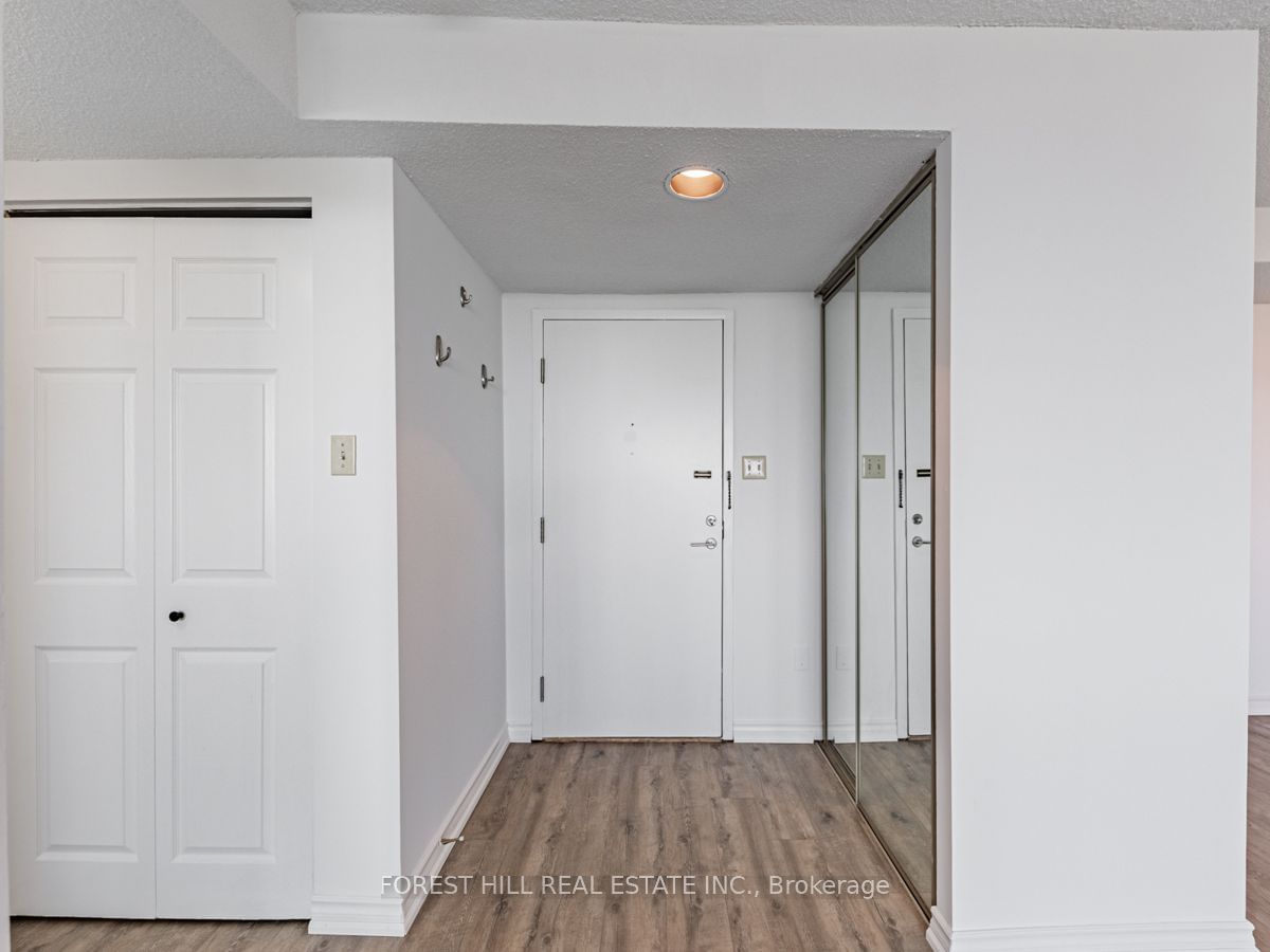 3000 Bathurst St, unit 1607 for rent