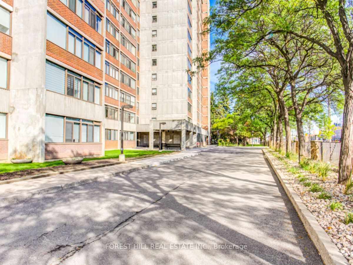 3000 Bathurst St, unit 1607 for rent