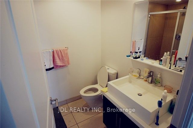 65 St. Mary St, unit 1104 for rent - image #7