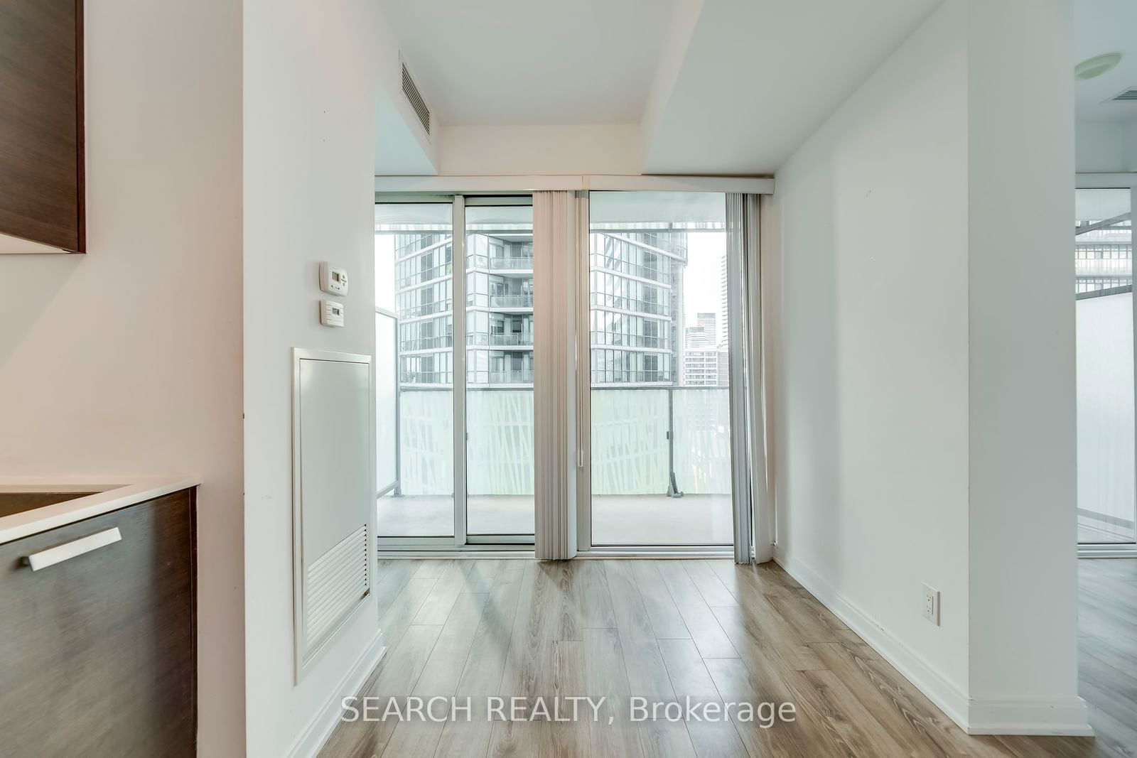 42 Charles St E, unit 1403 for rent - image #12