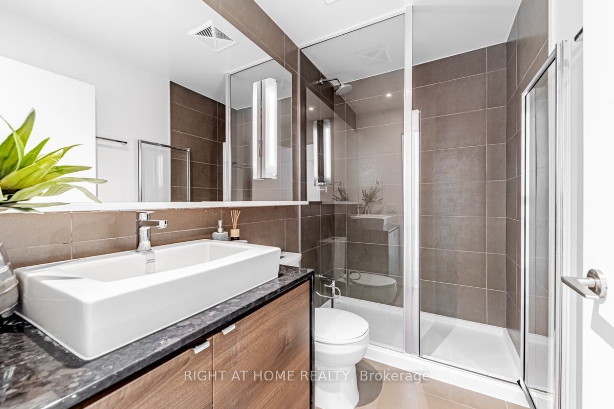 121 Mcmahon Dr, unit 3109 for sale - image #11