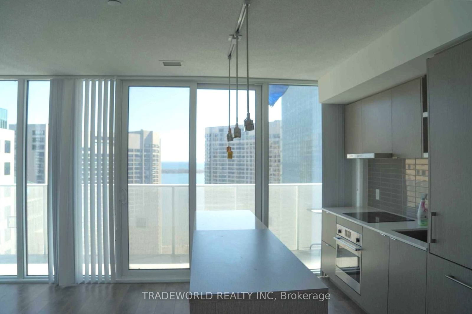 88 Harbour St, unit 2907 for rent - image #2