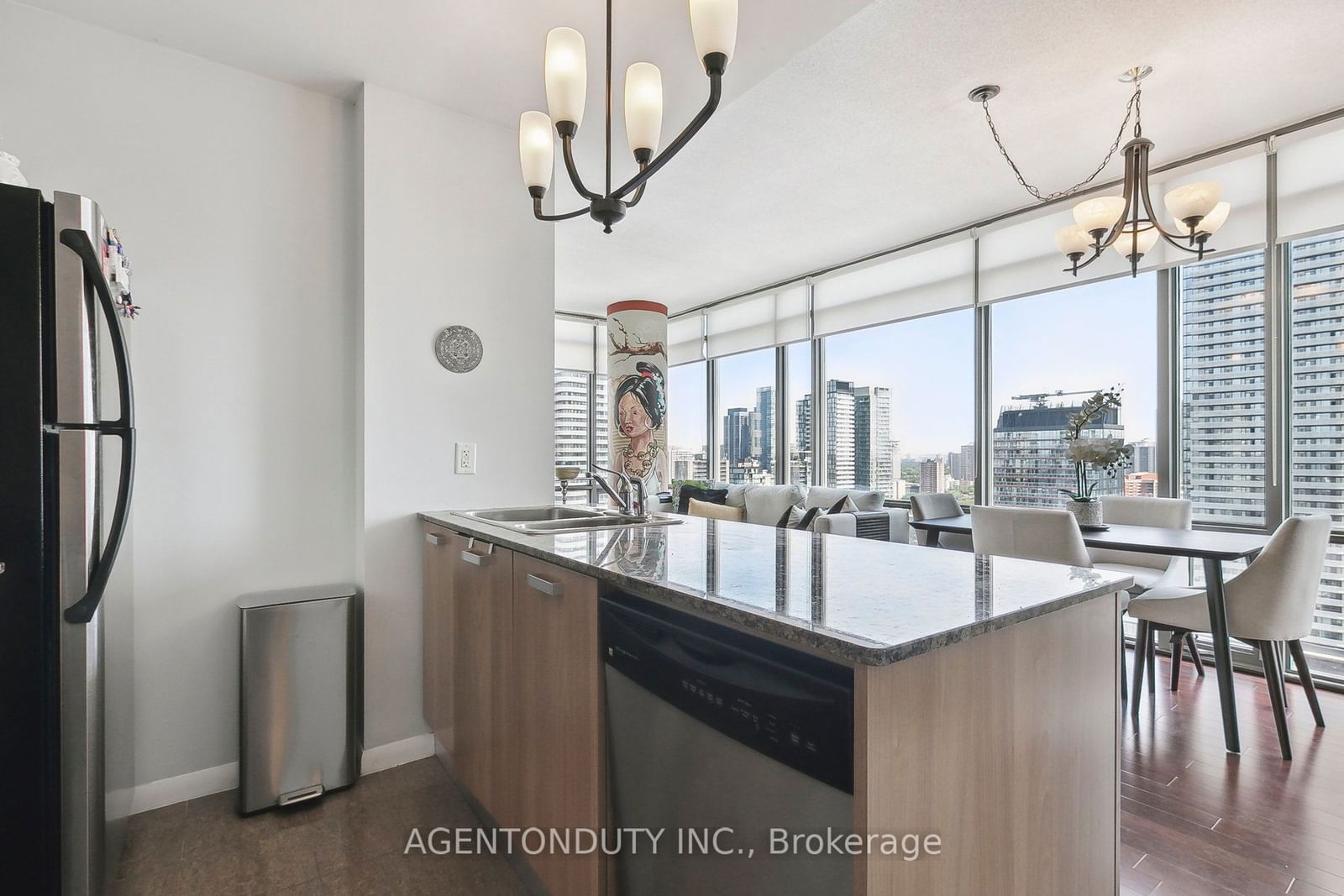 37 Grosvenor St, unit 2507 for sale - image #11