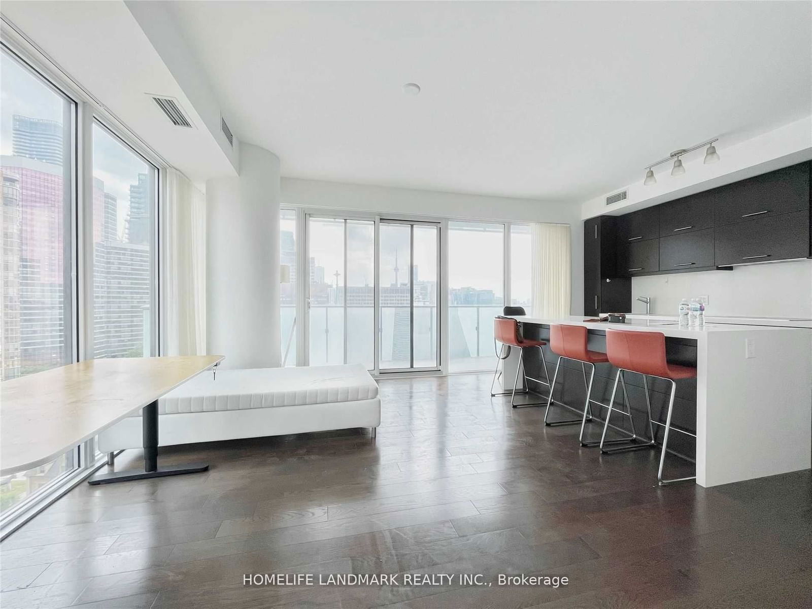 65 st mary St, unit 1202 for rent - image #3