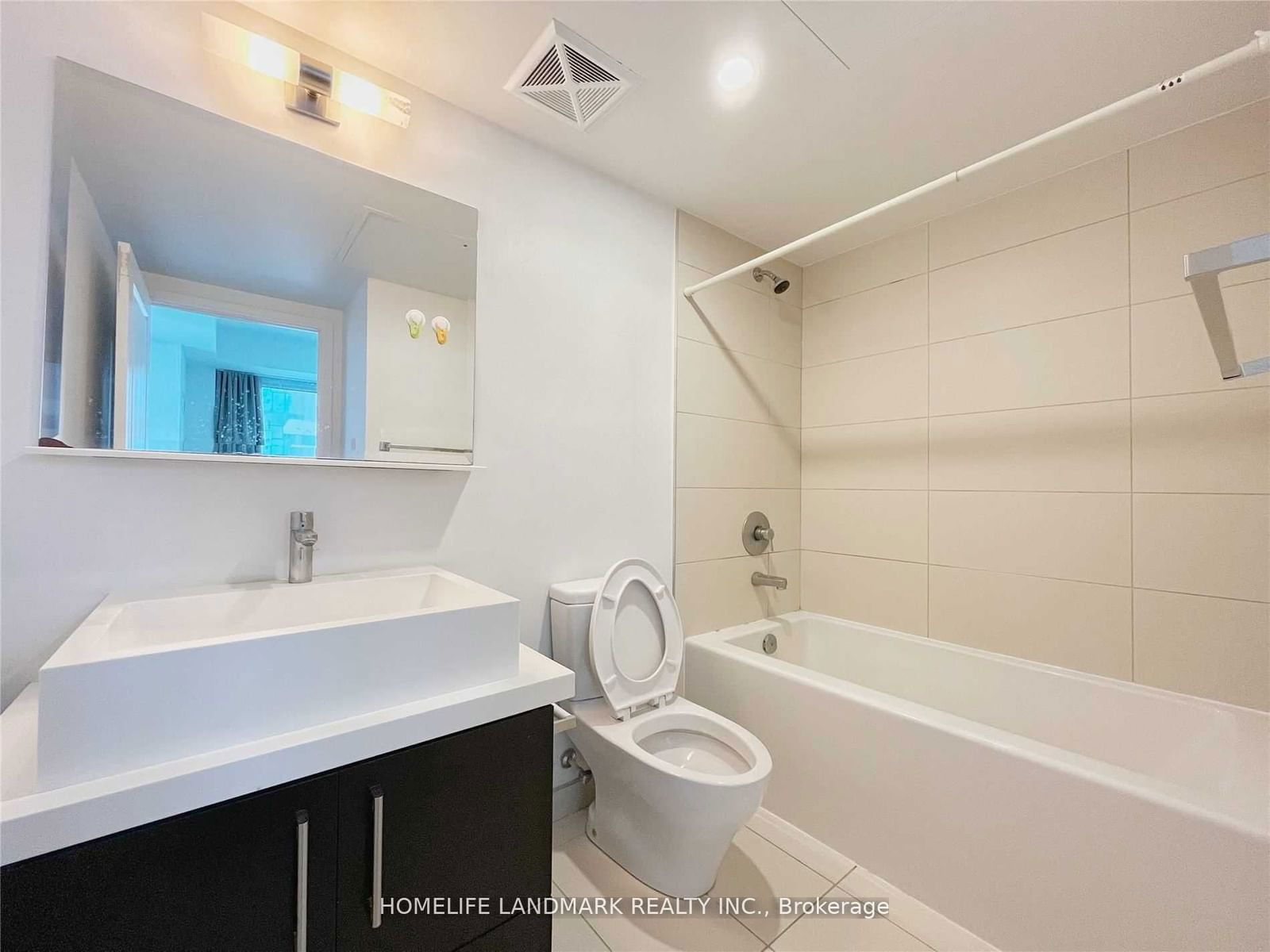 65 st mary St, unit 1202 for rent - image #4