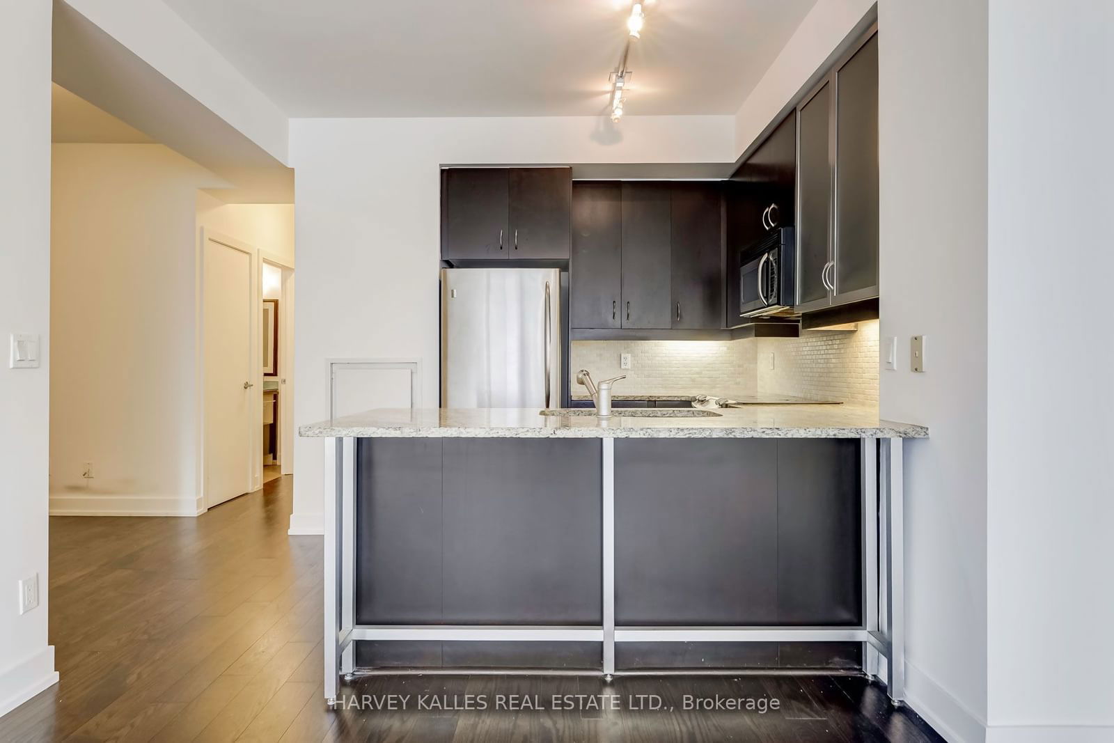 438 King St W, unit 914 for rent