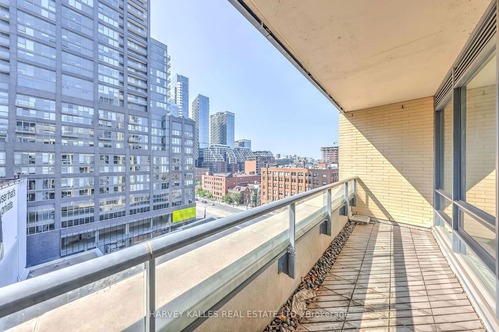 438 King St W, unit 914 for rent - image #23