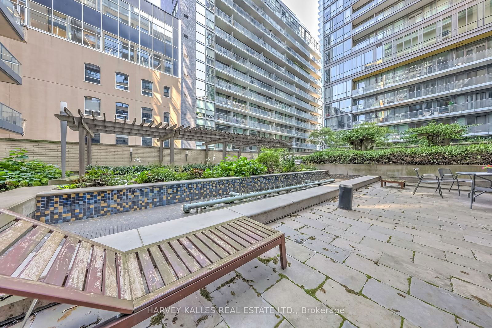 438 King St W, unit 914 for rent - image #27