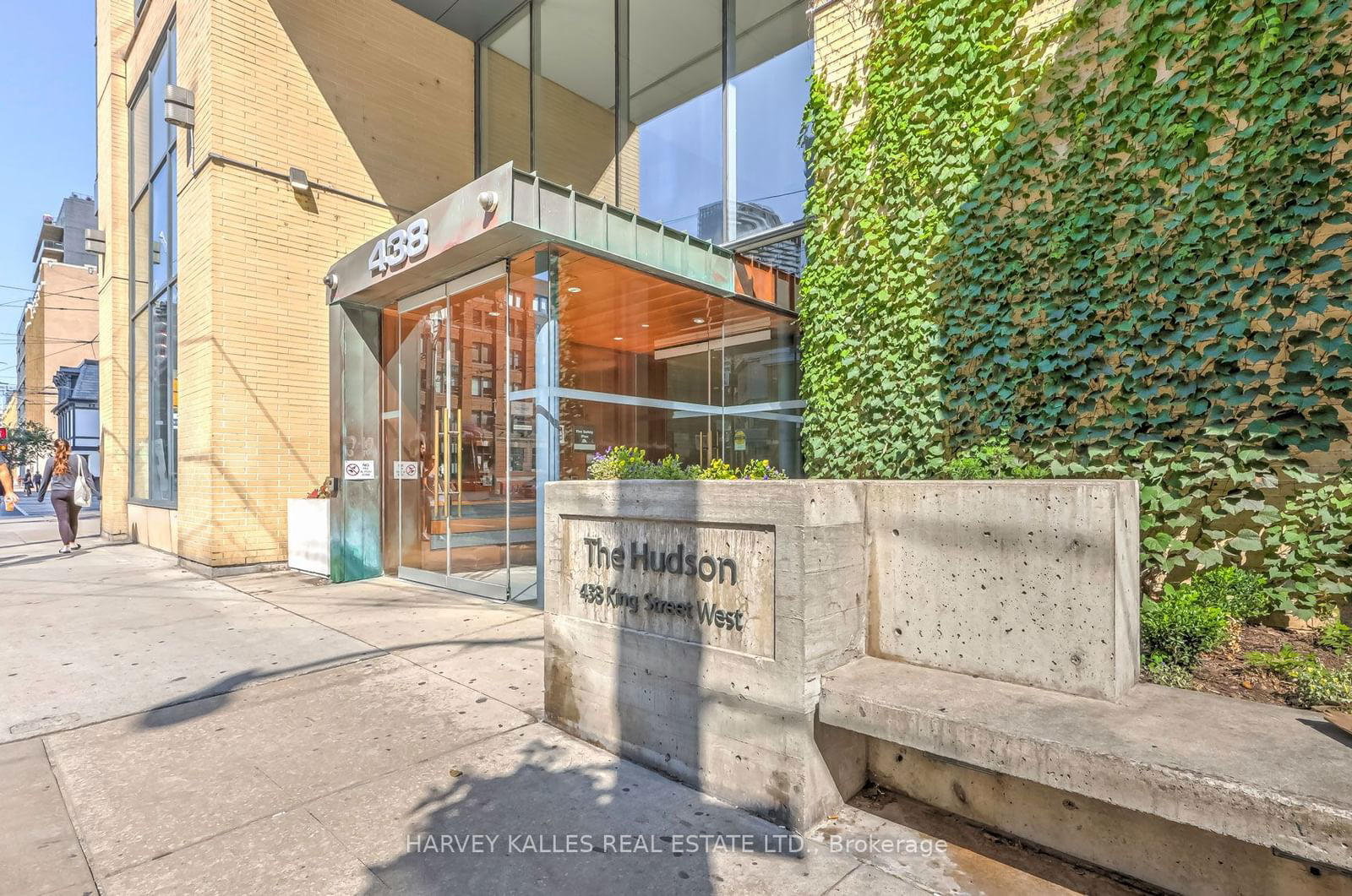 438 King St W, unit 914 for rent