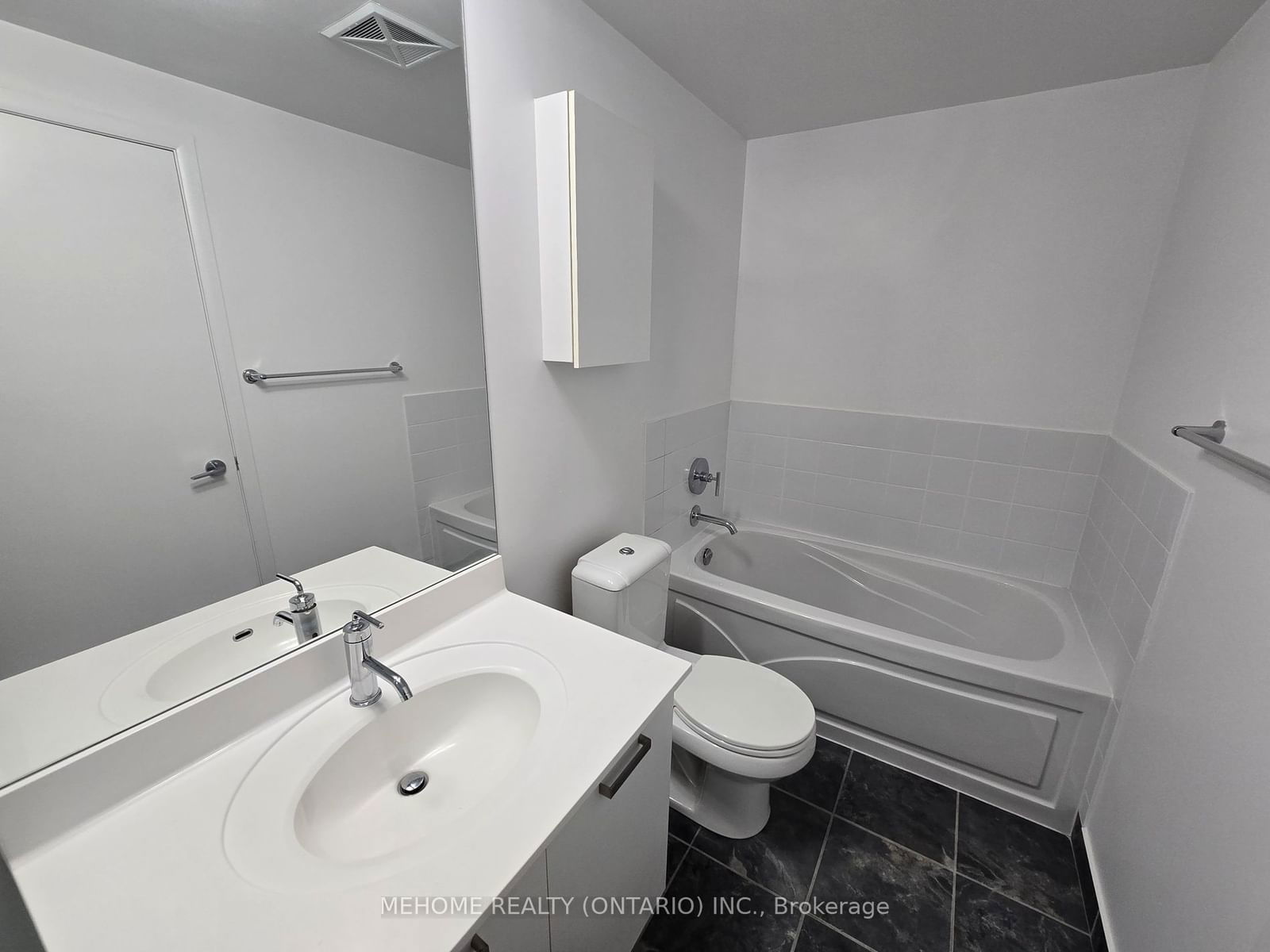 832 Bay St, unit #2808 for sale - image #21