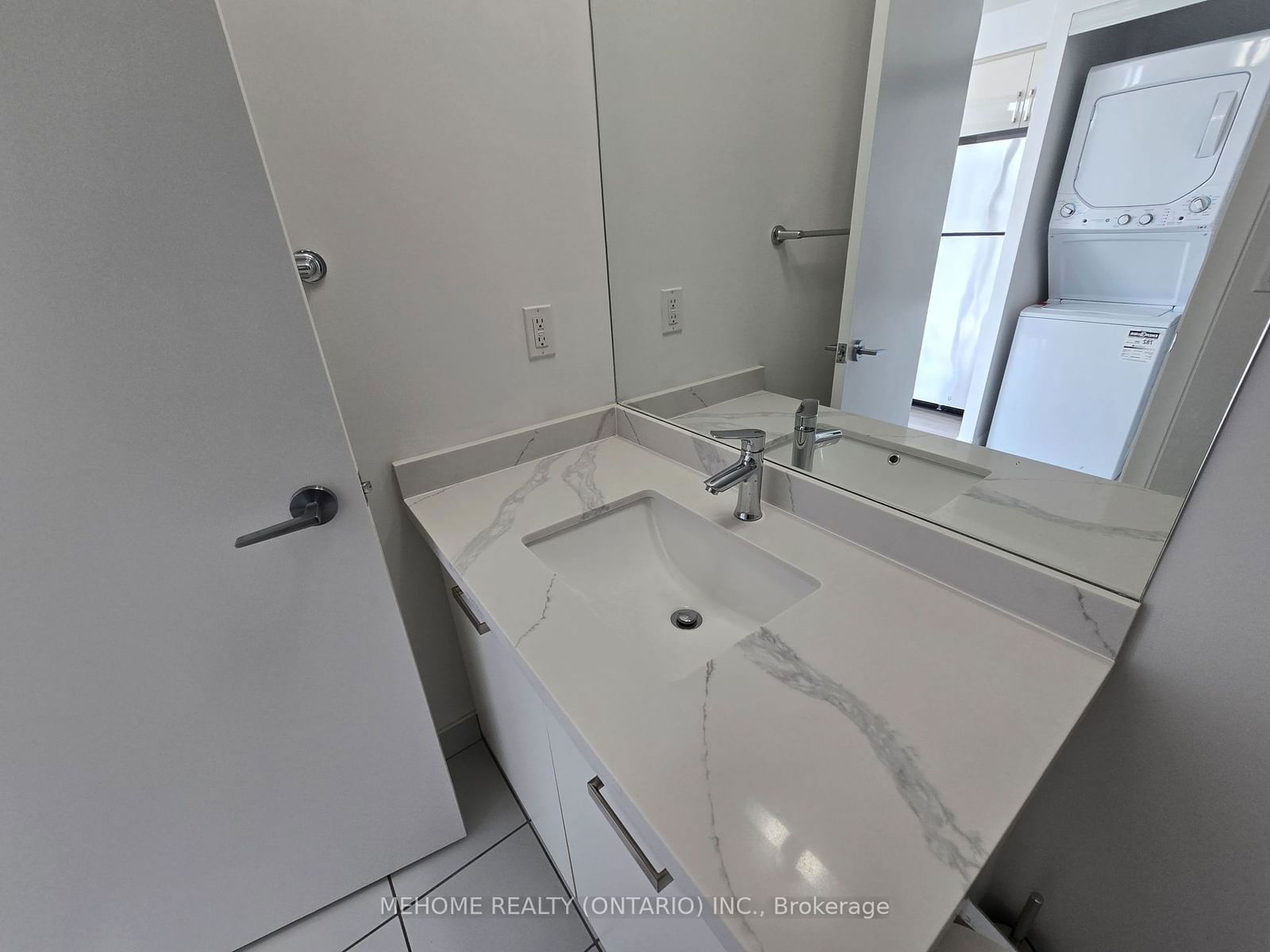 832 Bay St, unit #2808 for sale - image #26