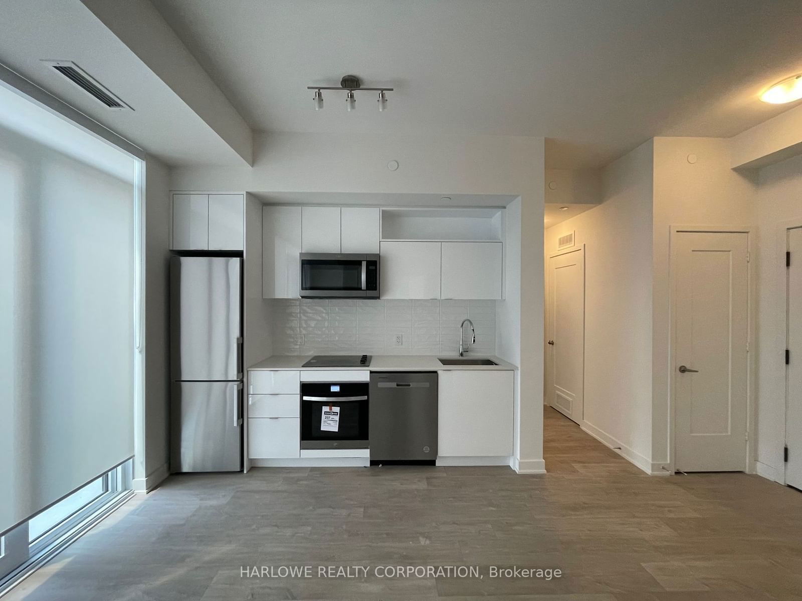 135 Lower Sherbourne St, unit 1732 W for rent - image #1