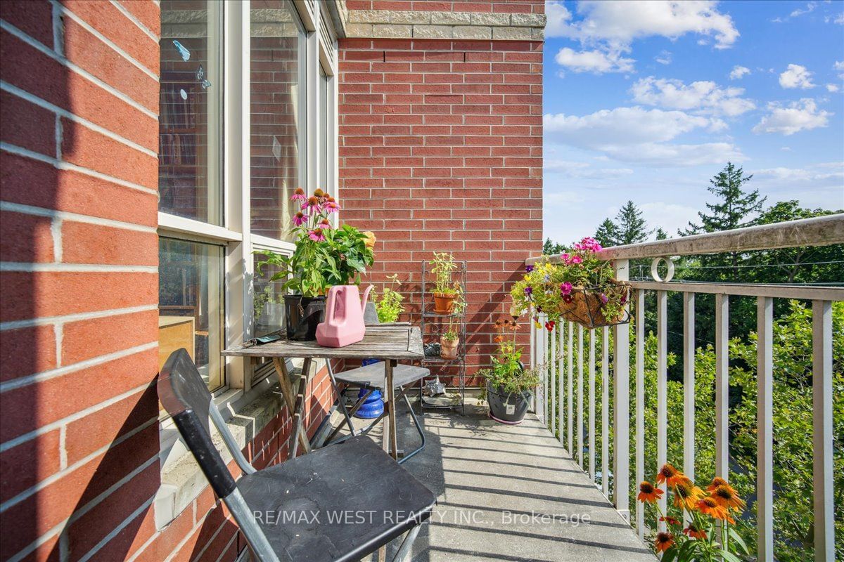 455 Rosewell Ave, unit 511 for sale - image #11