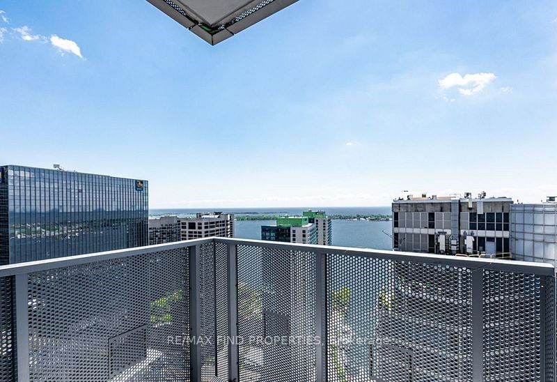 10 York St, unit 4005 for rent - image #26