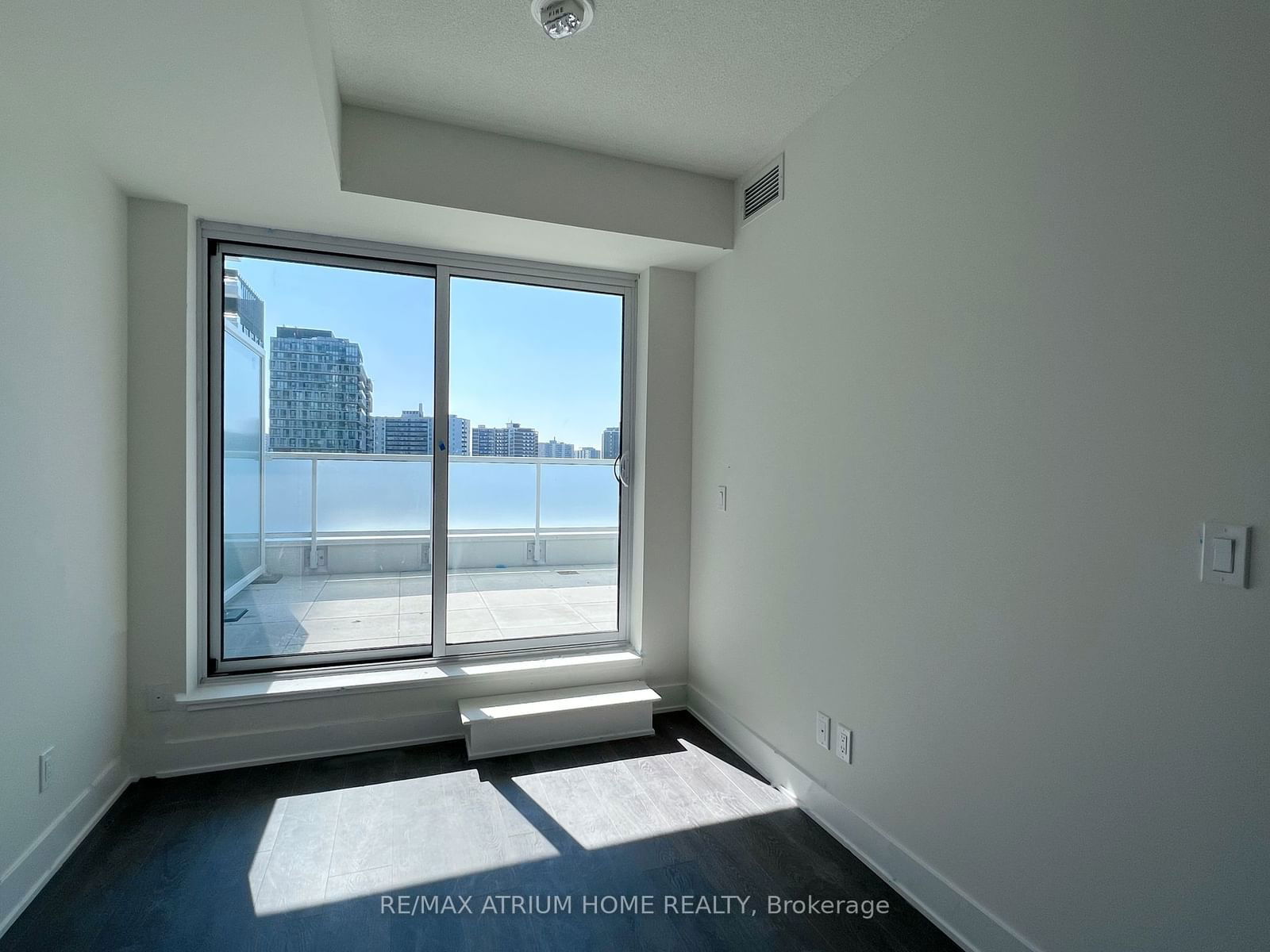 188 Fairview Mall Dr, unit 607 for rent - image #10