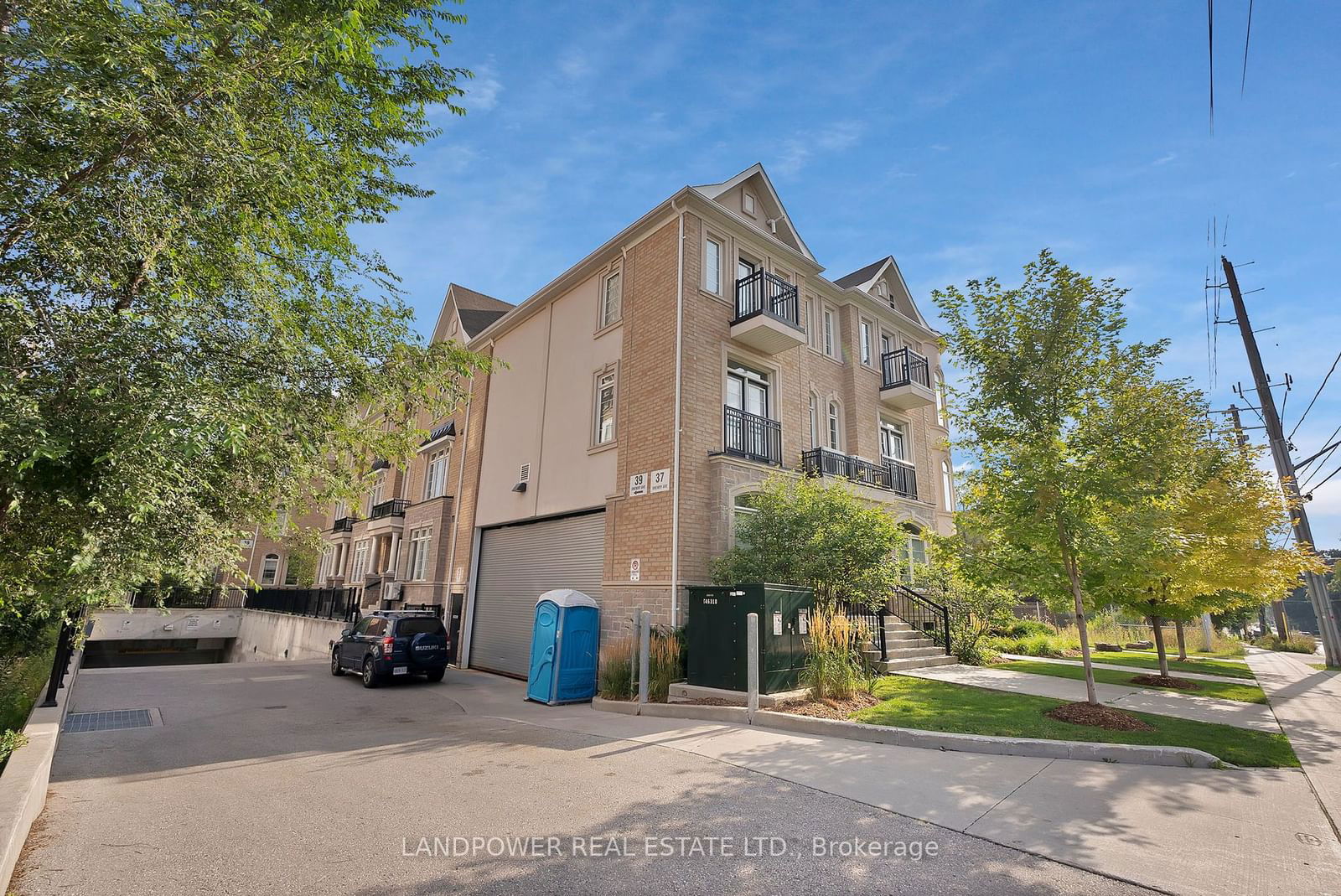 37 Drewry Ave, unit 9 for sale - image #31