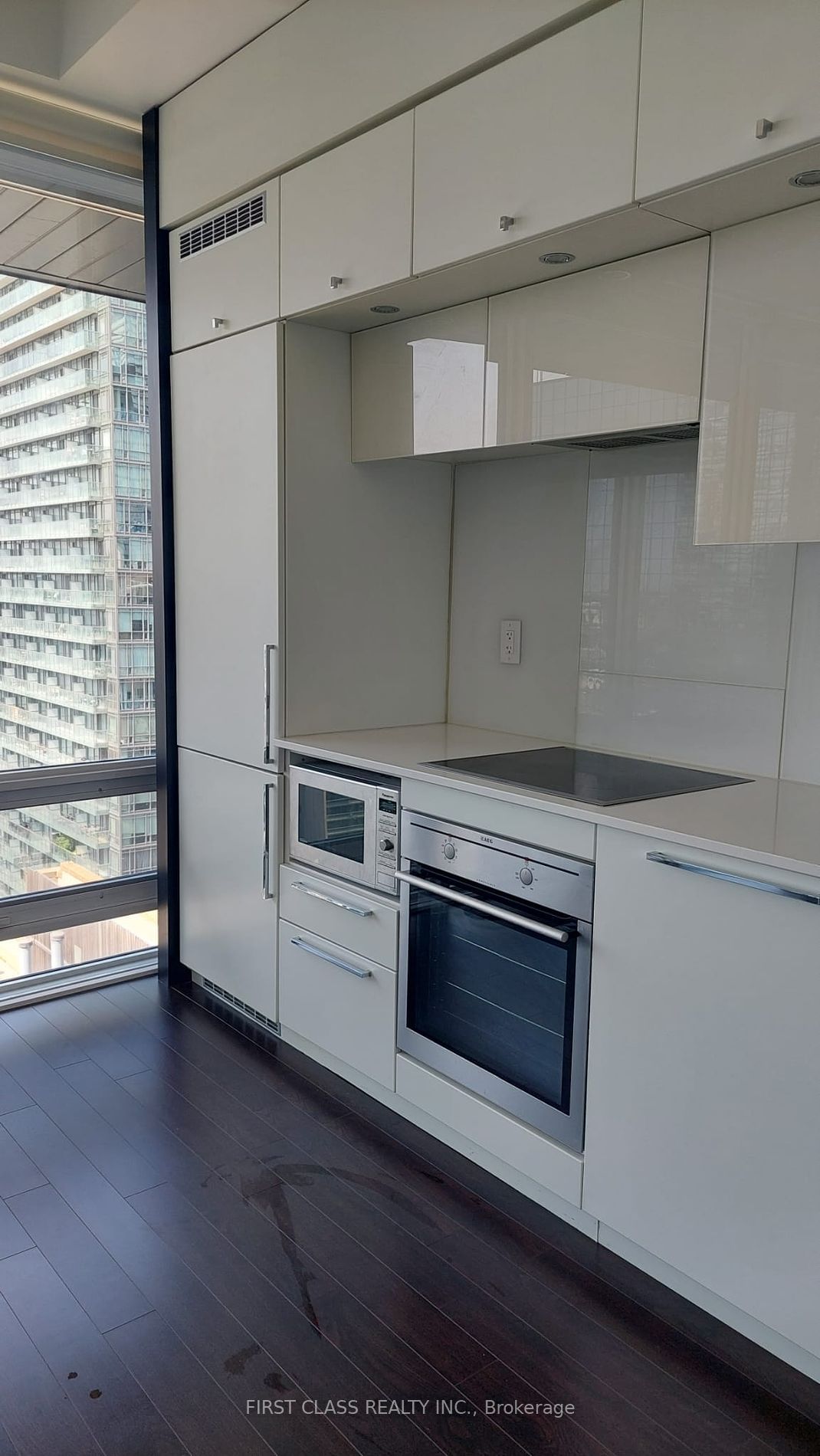 15 Grenville St, unit 2904 for sale