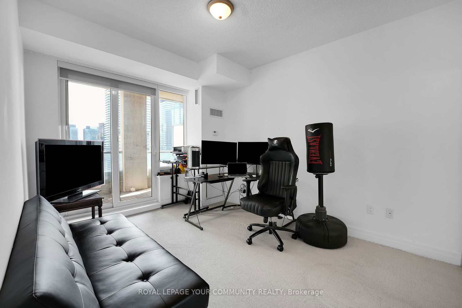 35 Balmuto St, unit 3003 for rent - image #10