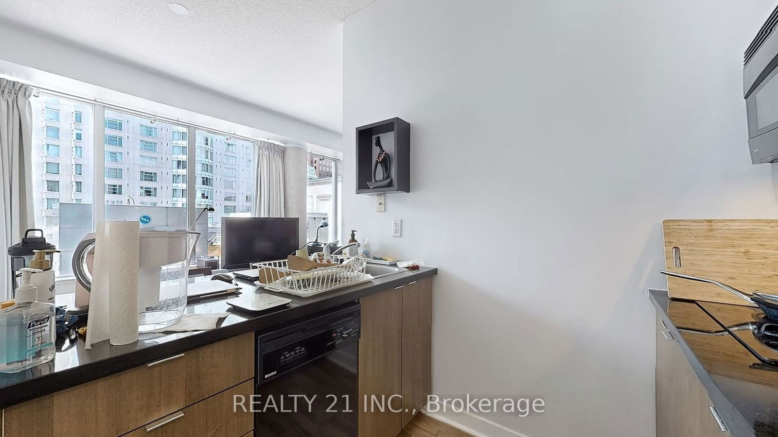 8 Colborne St, unit 2505 for sale