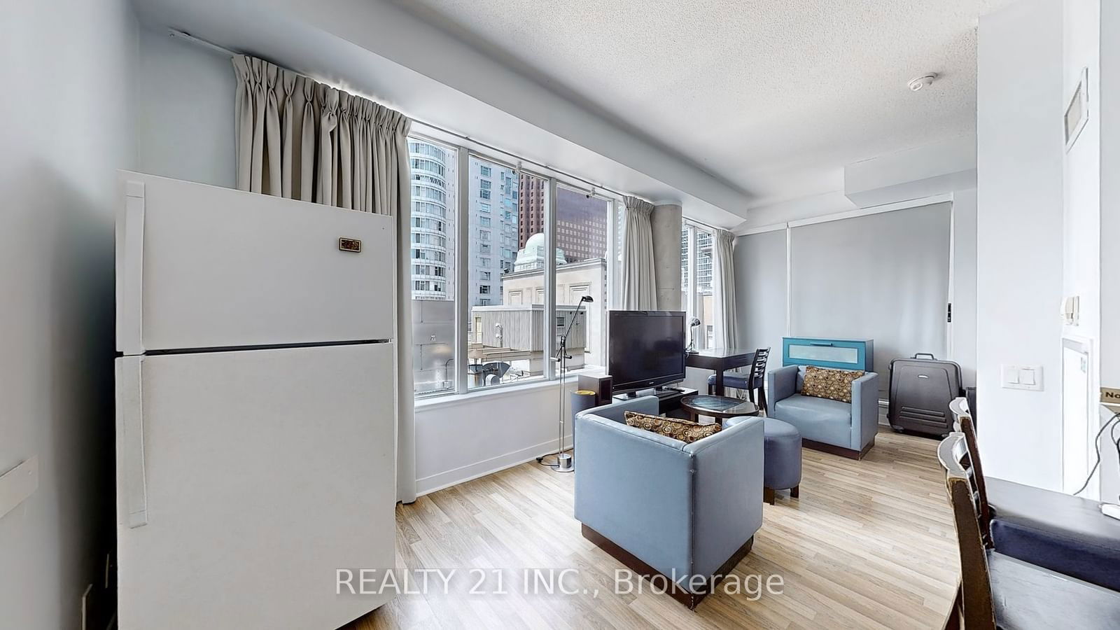 8 Colborne St, unit 2505 for sale - image #6