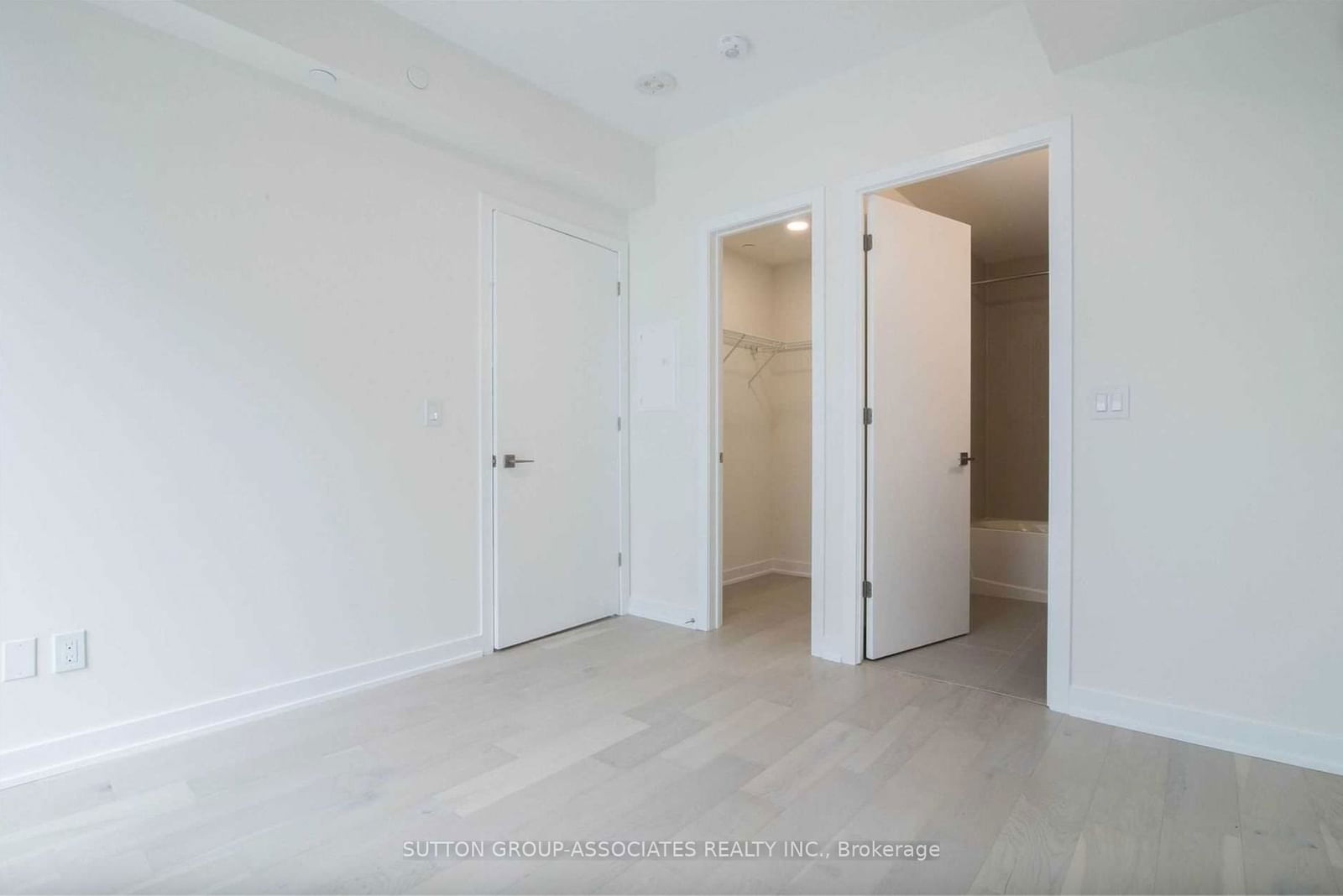 840 St Clair Ave W, unit 416 for rent - image #11