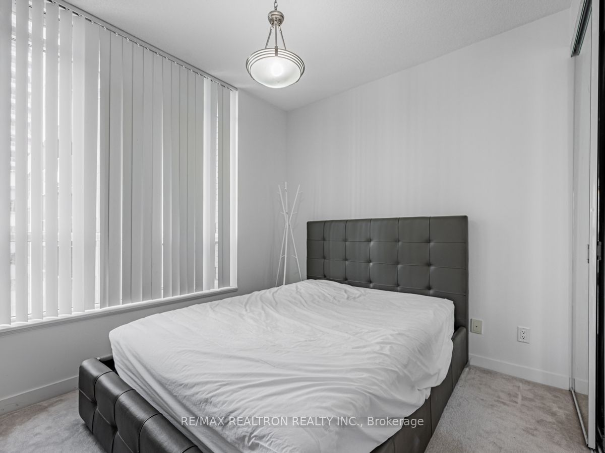 770 Bay St, unit 1606 for rent - image #11