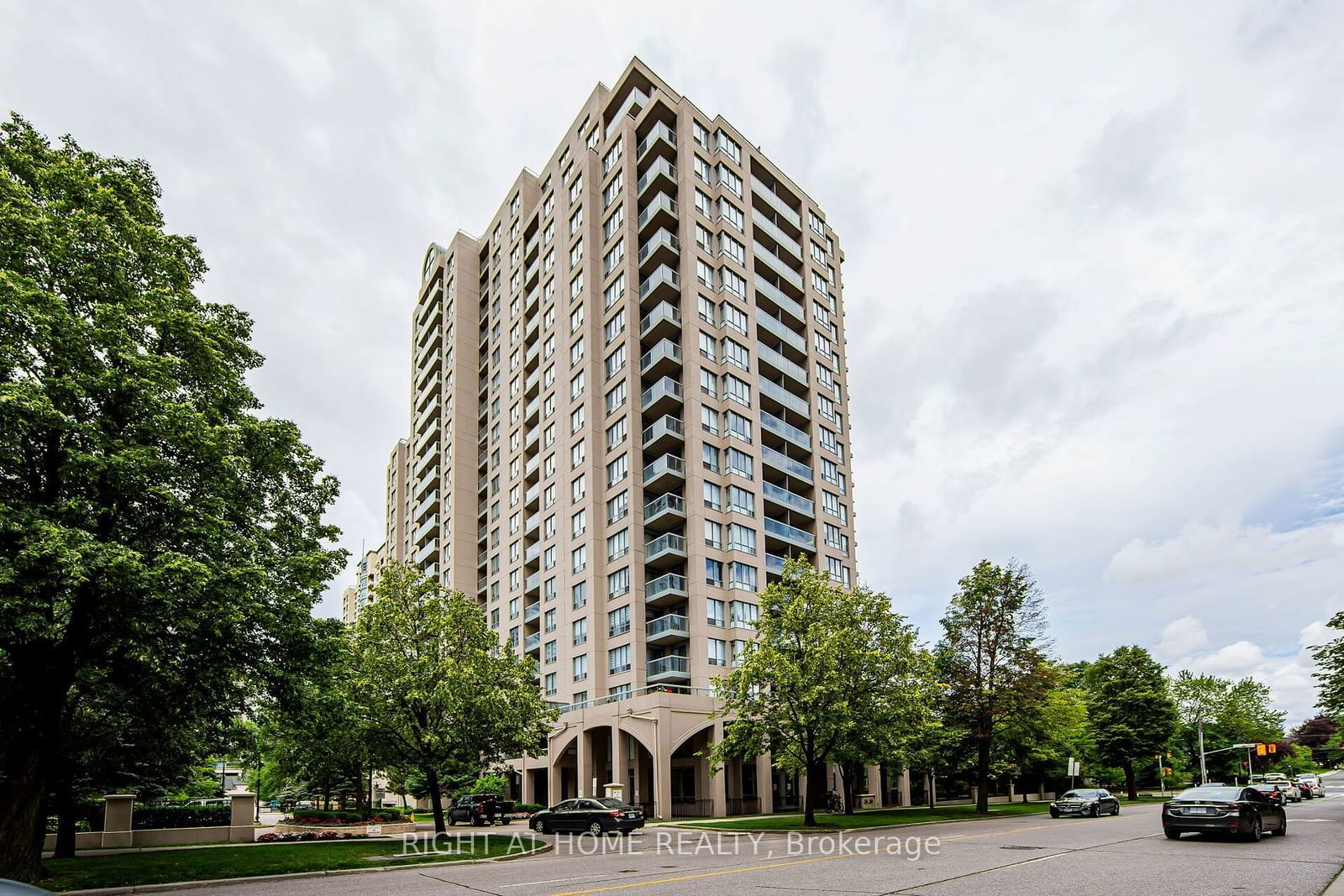 28 Empress Ave, unit 1701 for rent - image #1