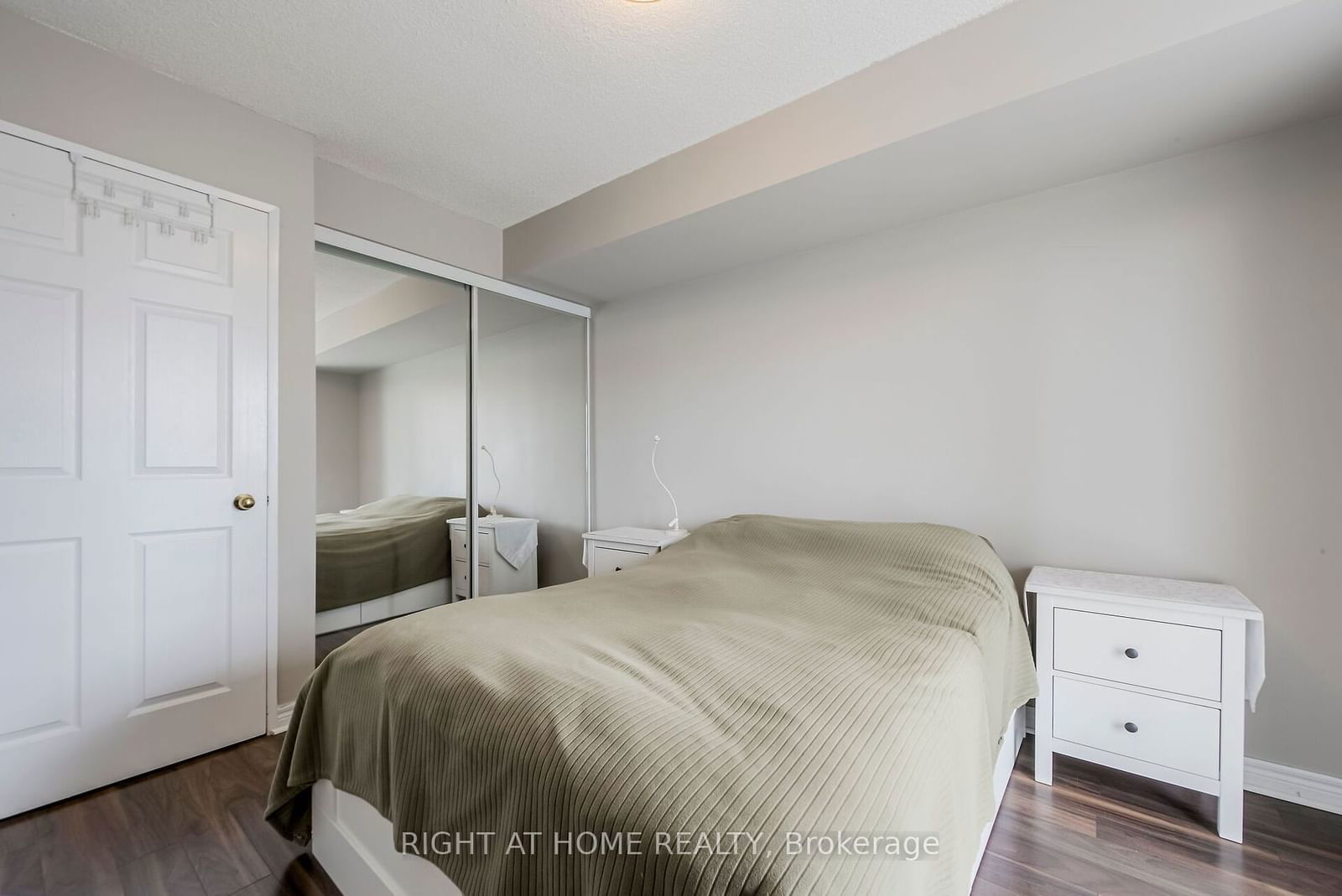 28 Empress Ave, unit 1701 for rent - image #22