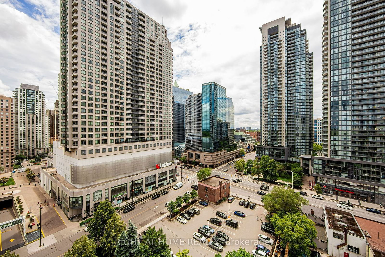 28 Empress Ave, unit 1701 for rent - image #27