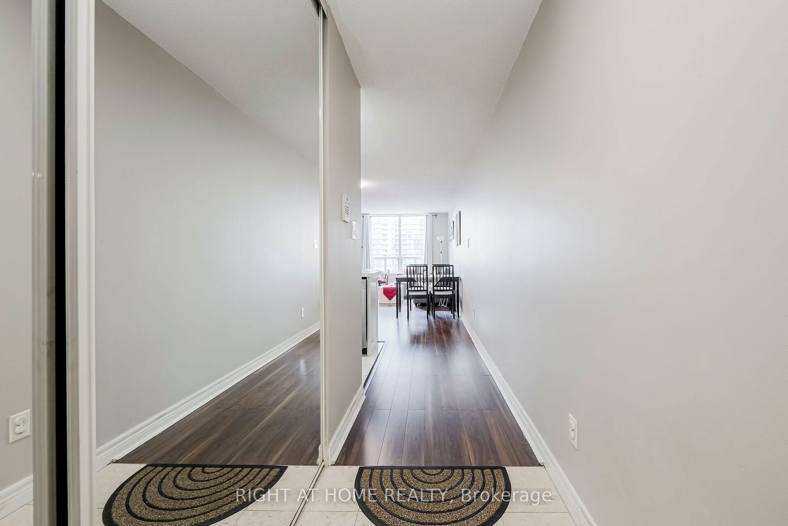 28 Empress Ave, unit 1701 for rent - image #8