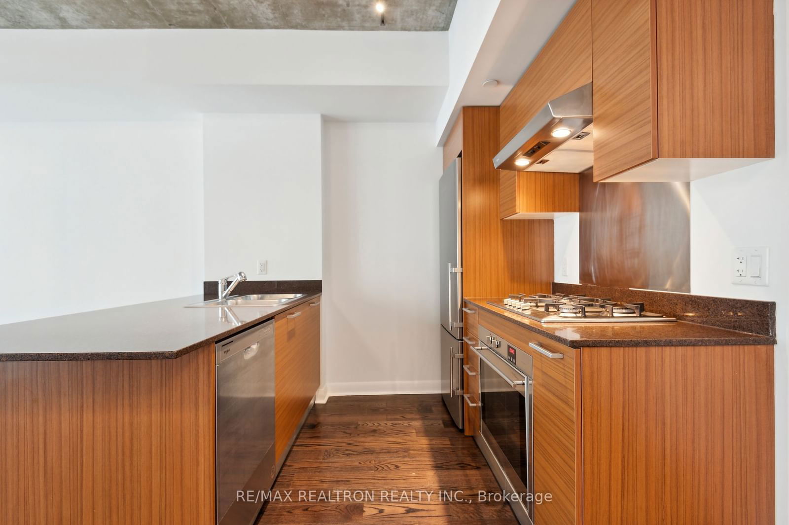 375 King St W, unit 2006 for sale - image #8