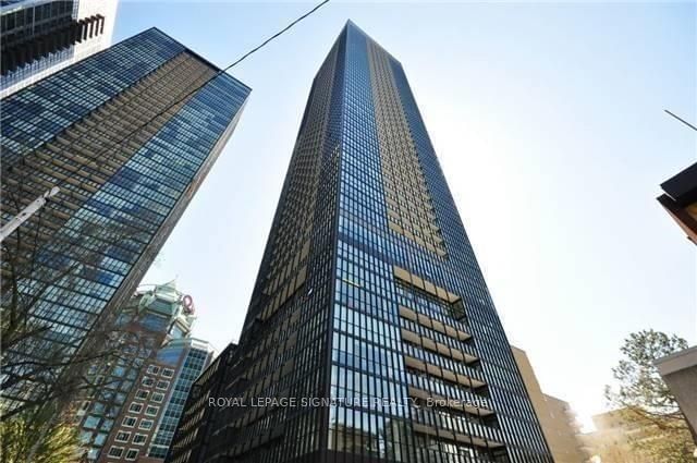 101 Charles St E, unit 613 for rent - image #16