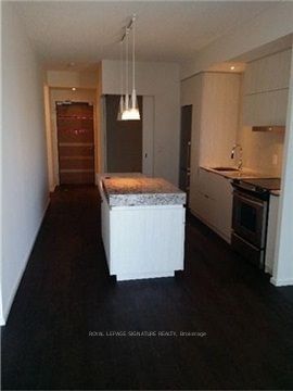 101 Charles St E, unit 613 for rent - image #3