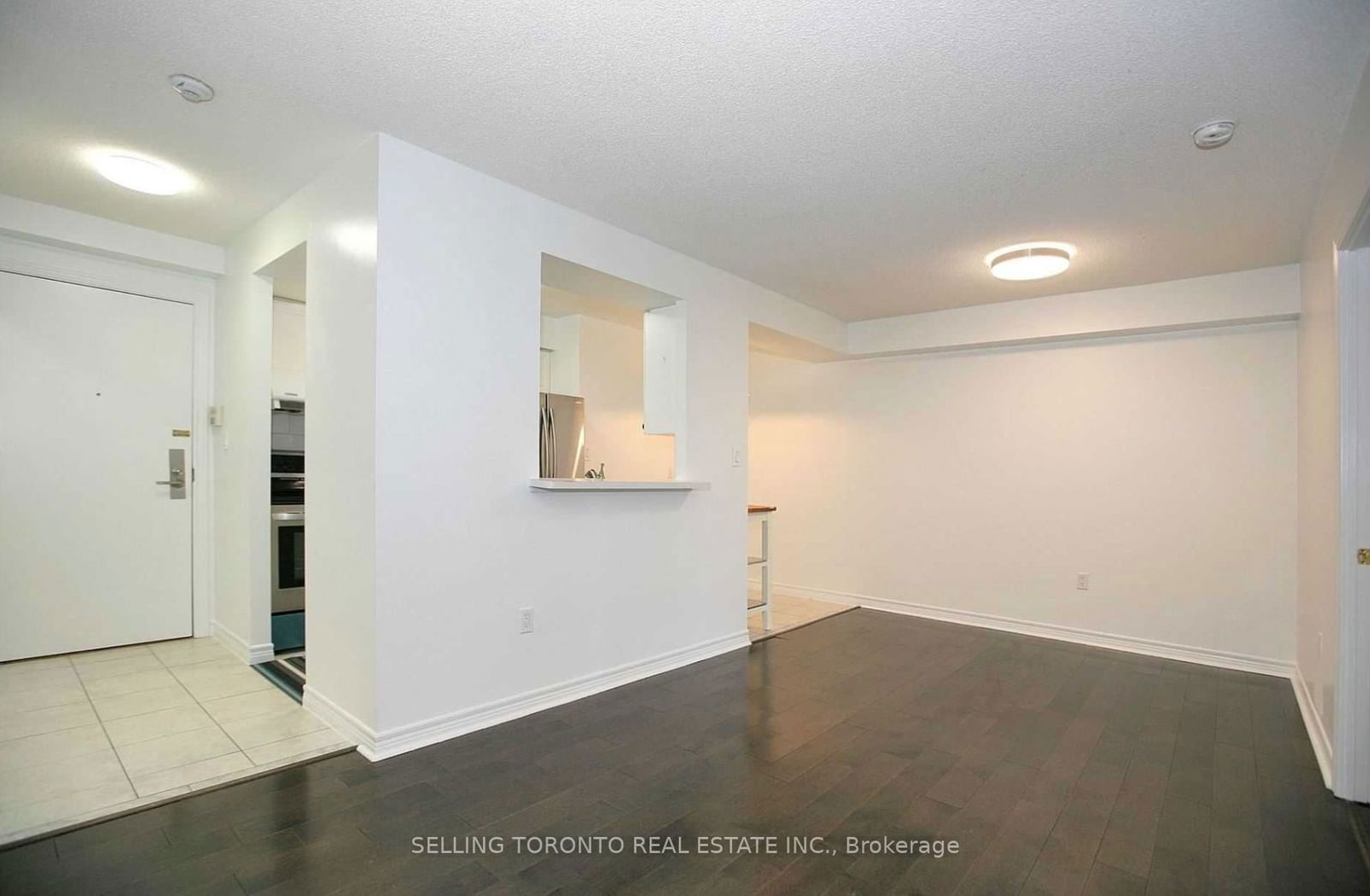 88 Grandview Way, unit 1006 for sale - image #2