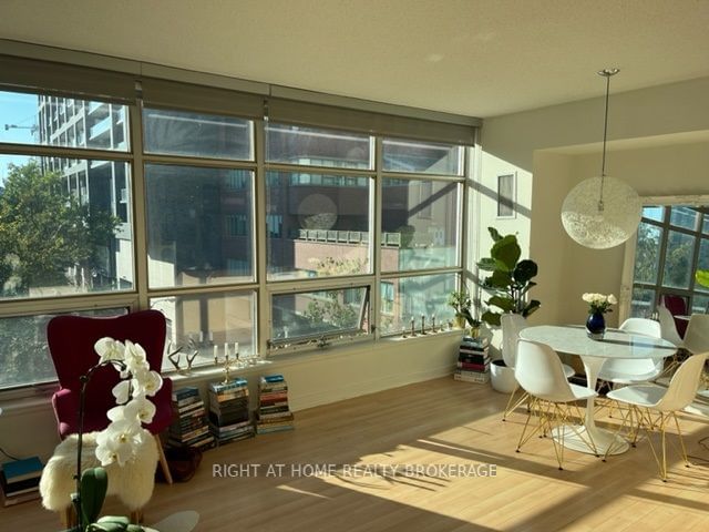 350 Wellington West St W, unit 414 for rent - image #6