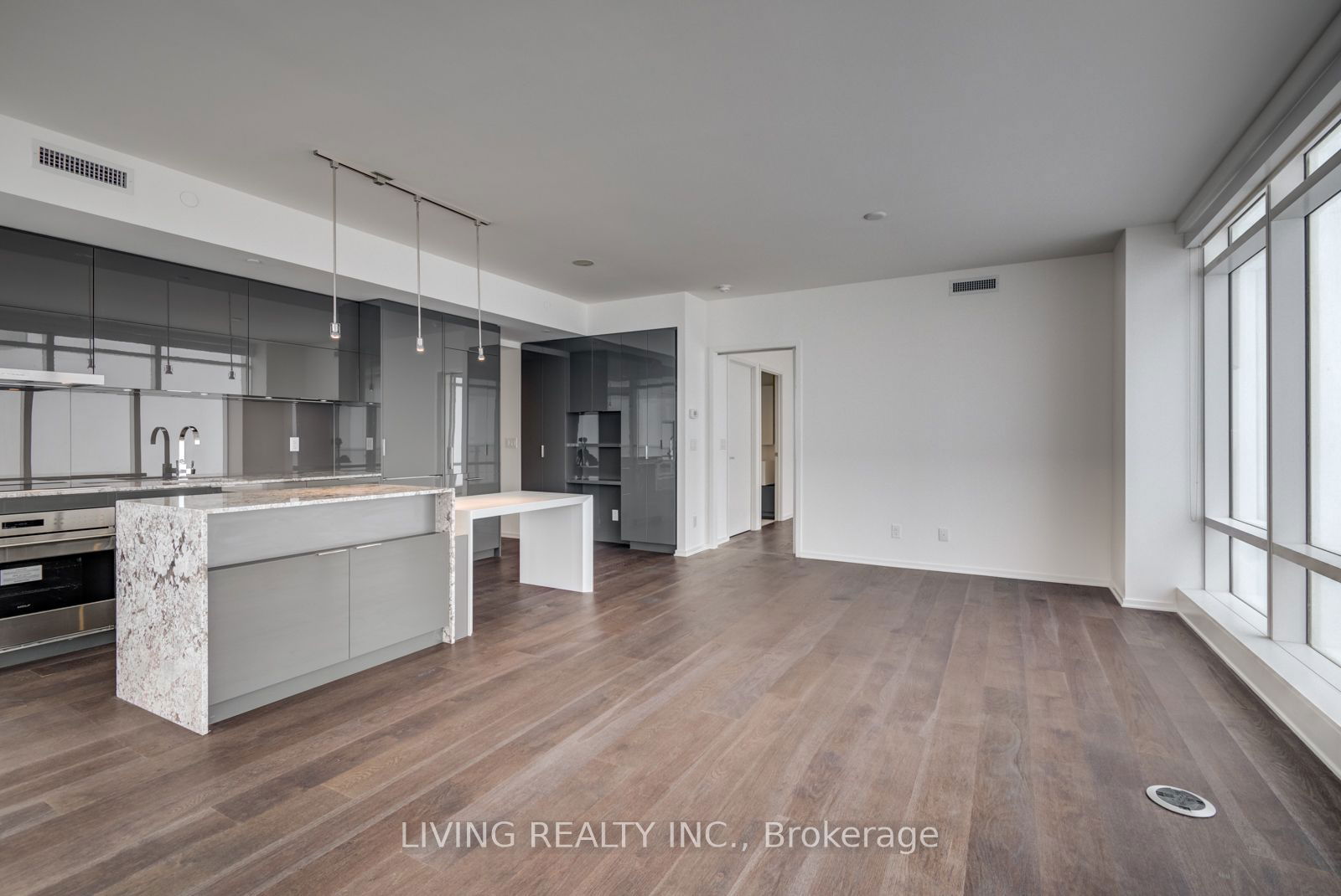 1 Bloor St E, unit 7103 for rent - image #5