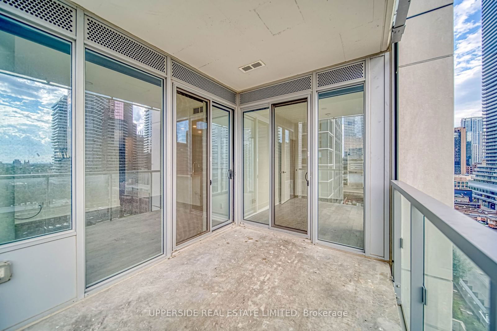 1 Gloucester St, unit 1016 for sale