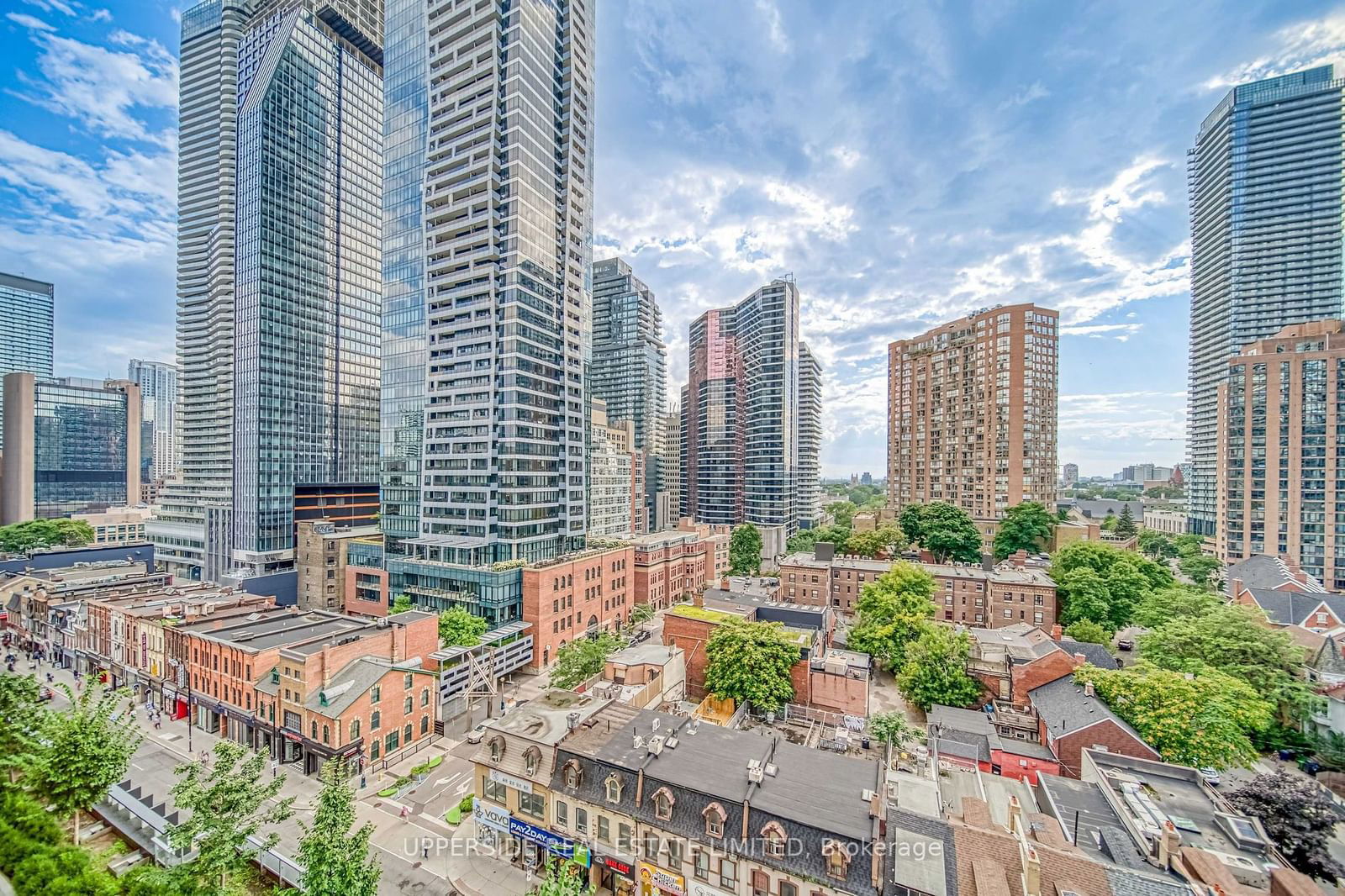 The Gloucester on Yonge, Downtown, Toronto