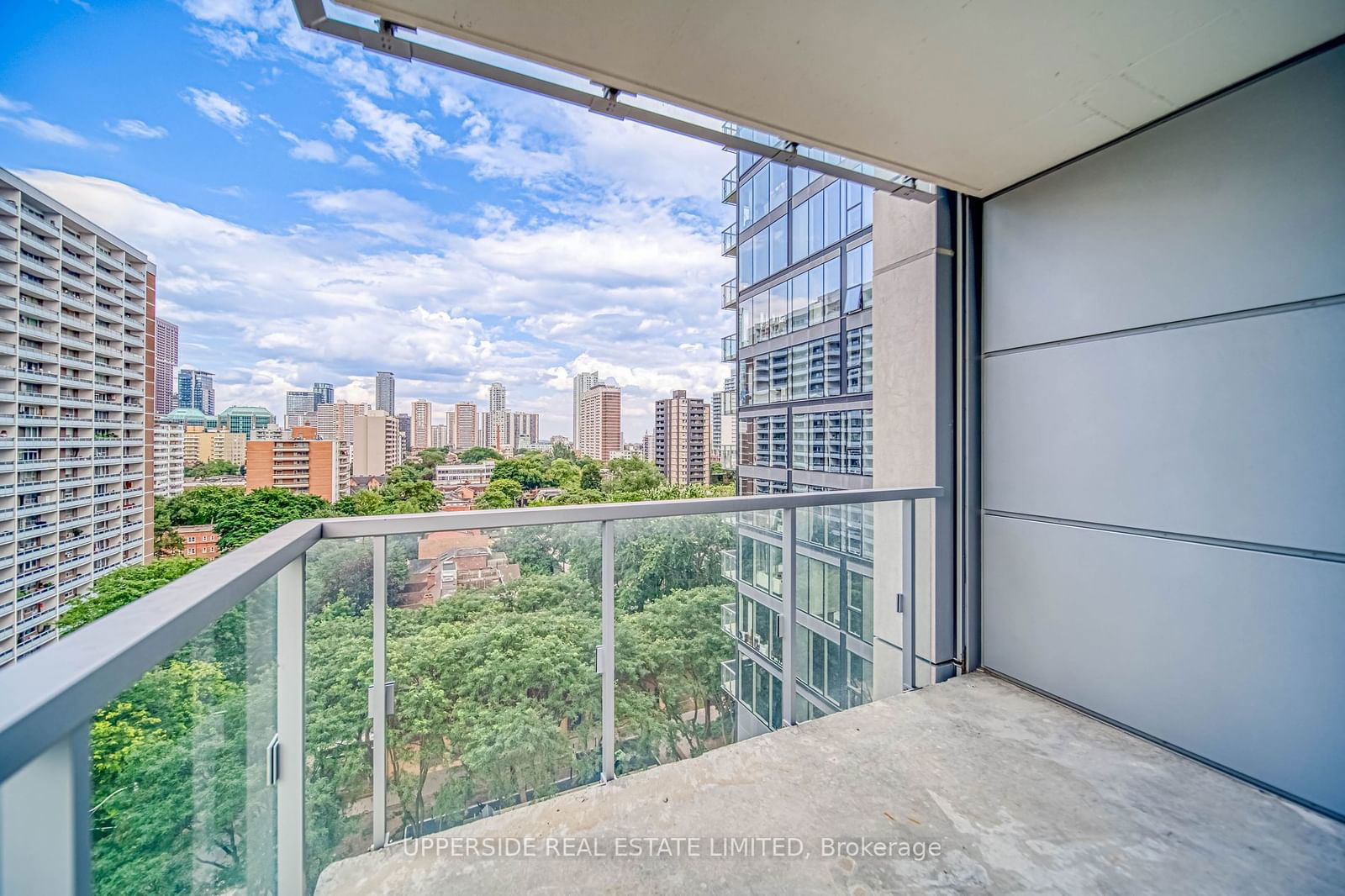 1 Gloucester St, unit 1016 for sale