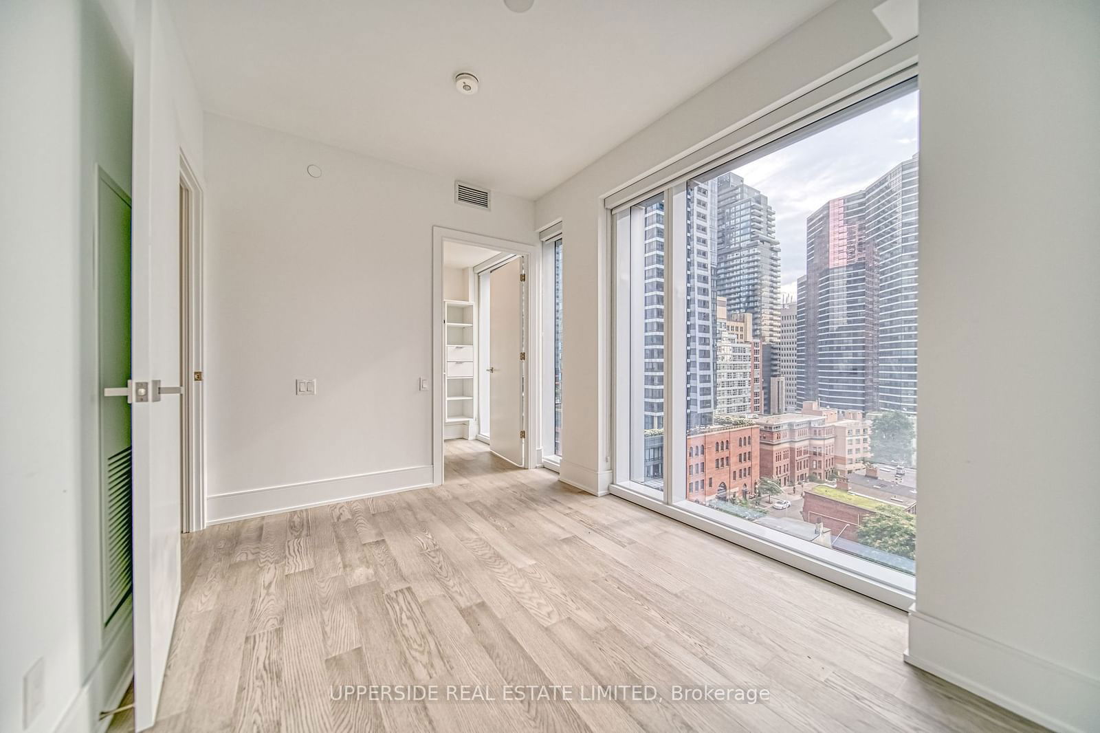 1 Gloucester St, unit 1016 for sale - image #33