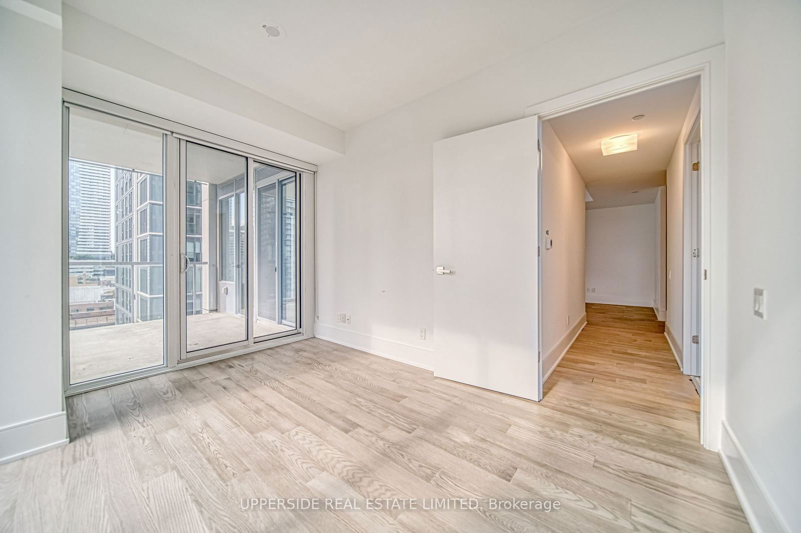 1 Gloucester St, unit 1016 for sale - image #35