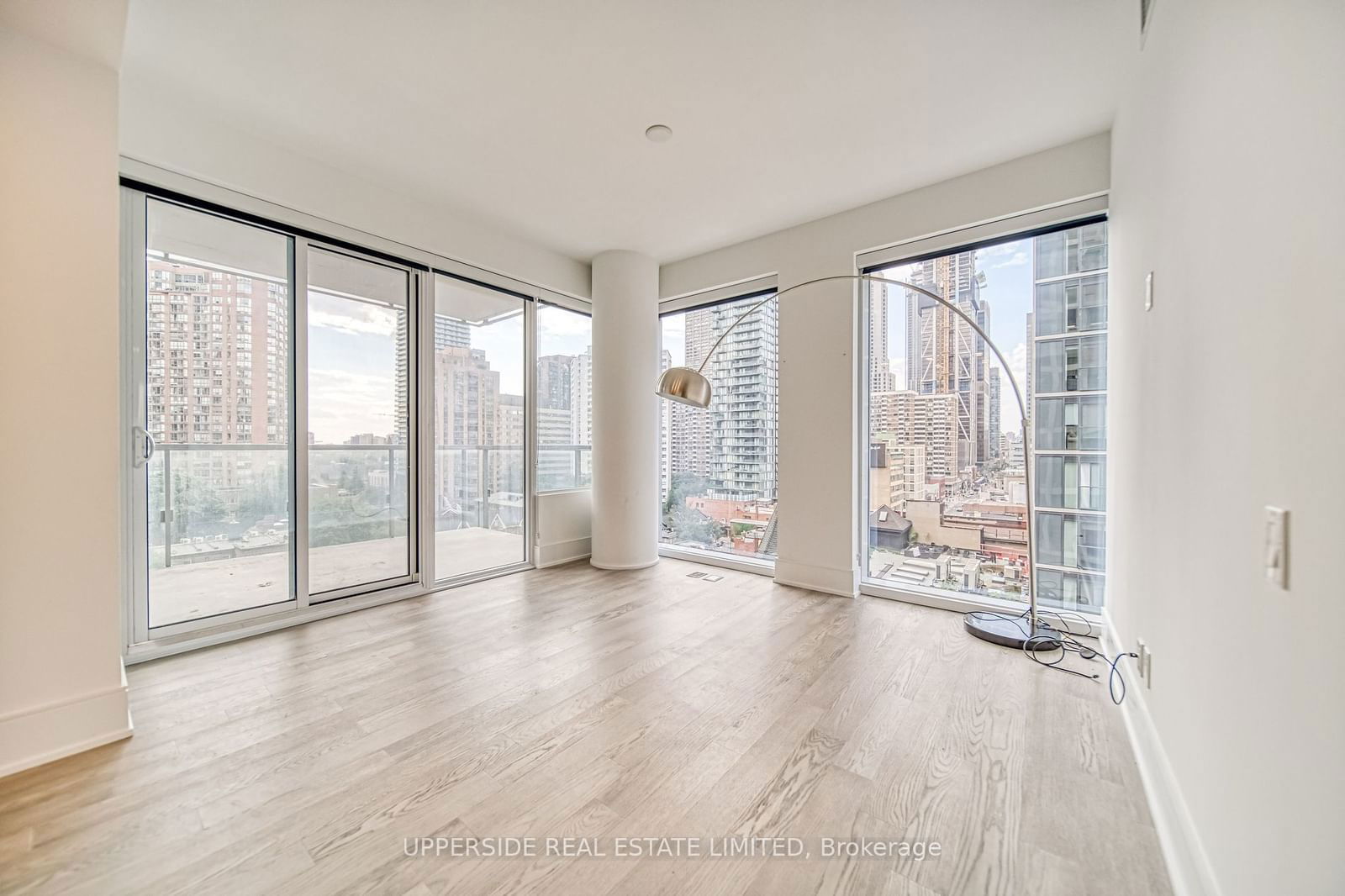 1 Gloucester St, unit 1016 for rent - image #15