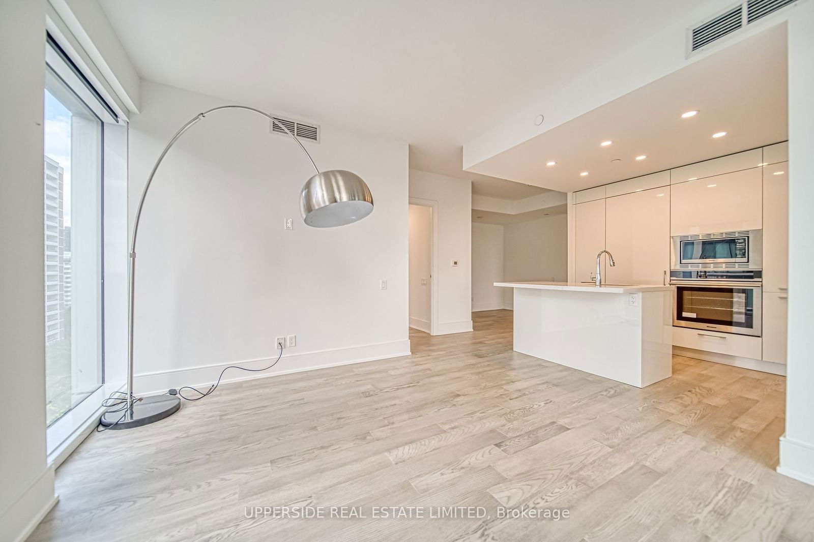 1 Gloucester St, unit 1016 for rent - image #16